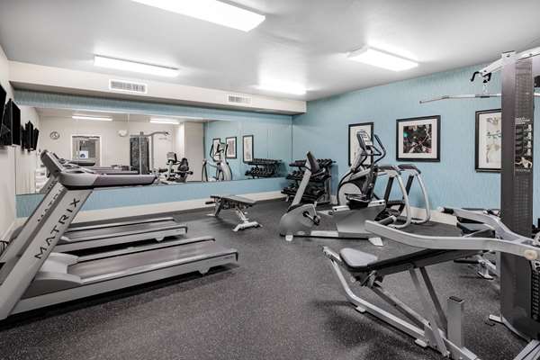 Fitness/ Exercise Room - Hawthorn Suites by Wyndham Dickinson - I-94, Exit 59