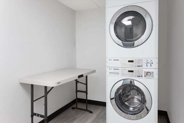 Amenities - Days Inn Pontchartrain New Orleans - I-10, Exit 239