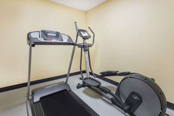 Fitness/ Exercise Room - Days Inn Pontchartrain New Orleans - I-10, Exit 239
