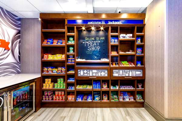 Restaurant - Hampton Inn Lockport