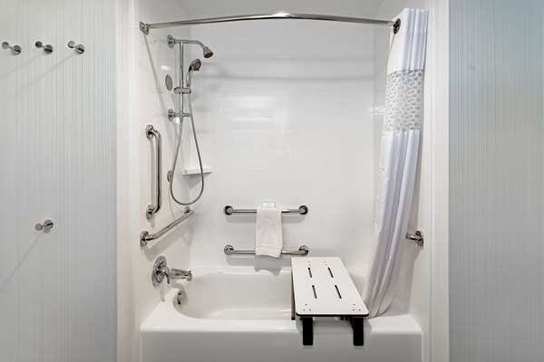  - Hampton Inn Lockport