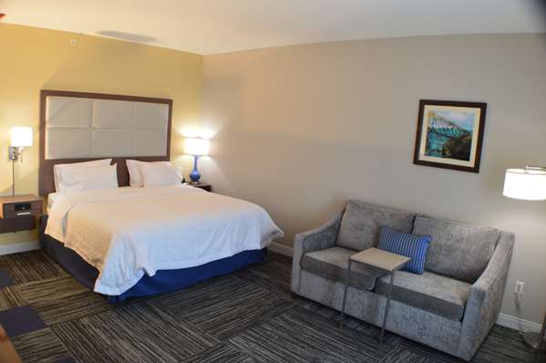 - Hampton Inn Lockport