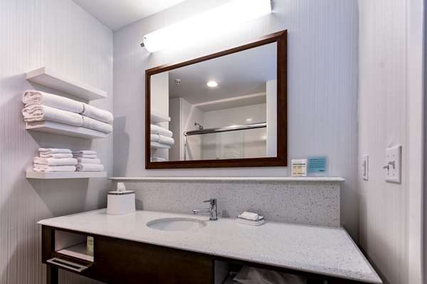  - Hampton Inn Lockport