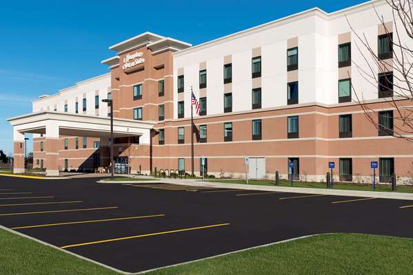 Exterior view - Hampton Inn & Suites Woodfield Mall Schaumburg