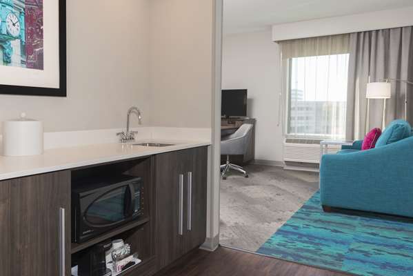  - Hampton Inn & Suites Woodfield Mall Schaumburg