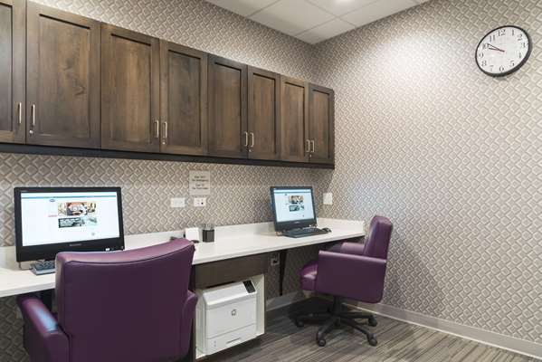 Conference Area - Hampton Inn & Suites Woodfield Mall Schaumburg