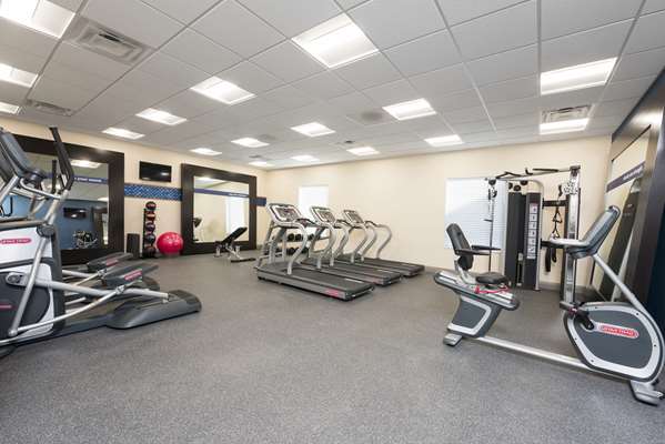 Fitness/ Exercise Room - Hampton Inn & Suites Woodfield Mall Schaumburg