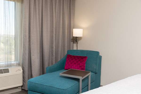  - Hampton Inn & Suites Woodfield Mall Schaumburg