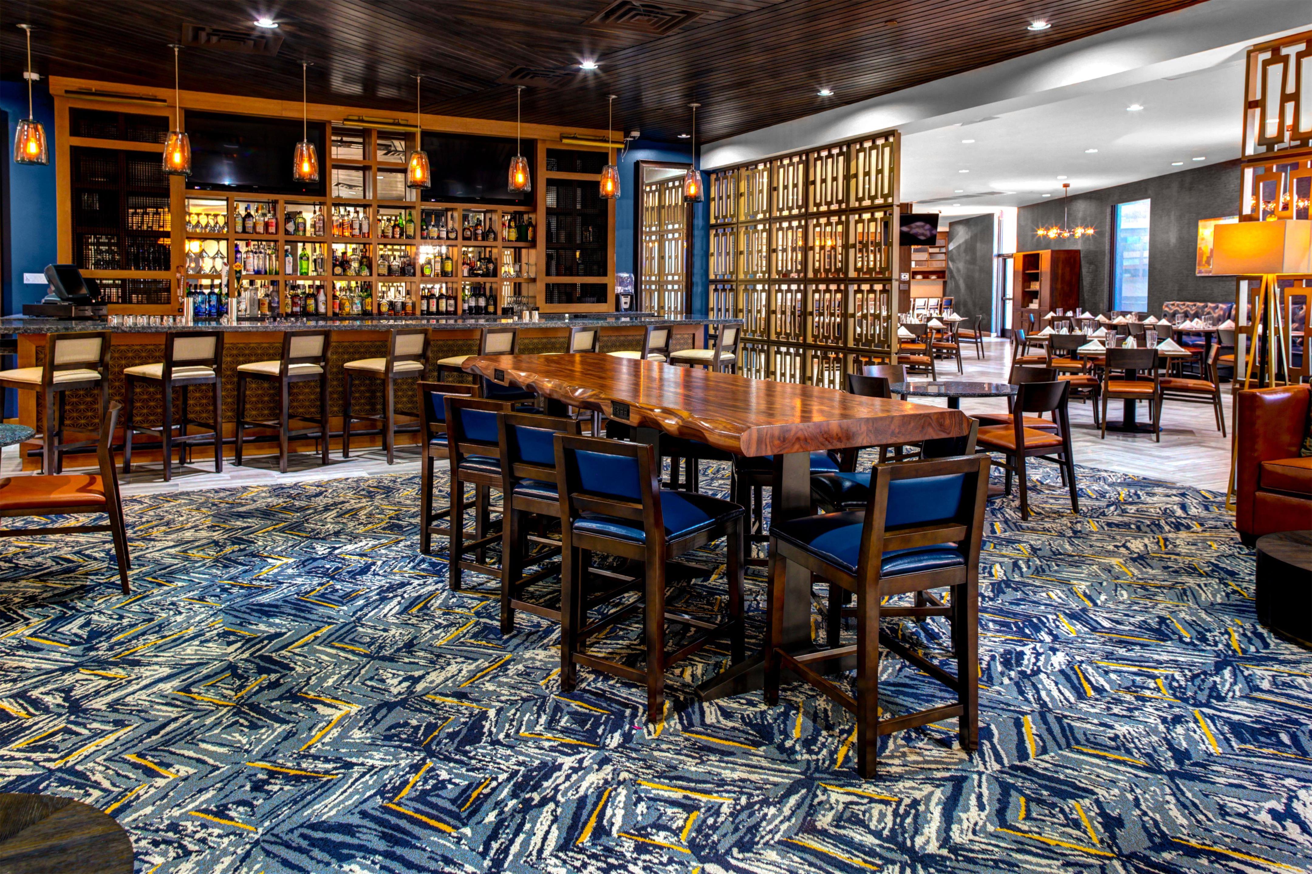BarLounge | DoubleTree by Hilton Hotel Arlington DFW South