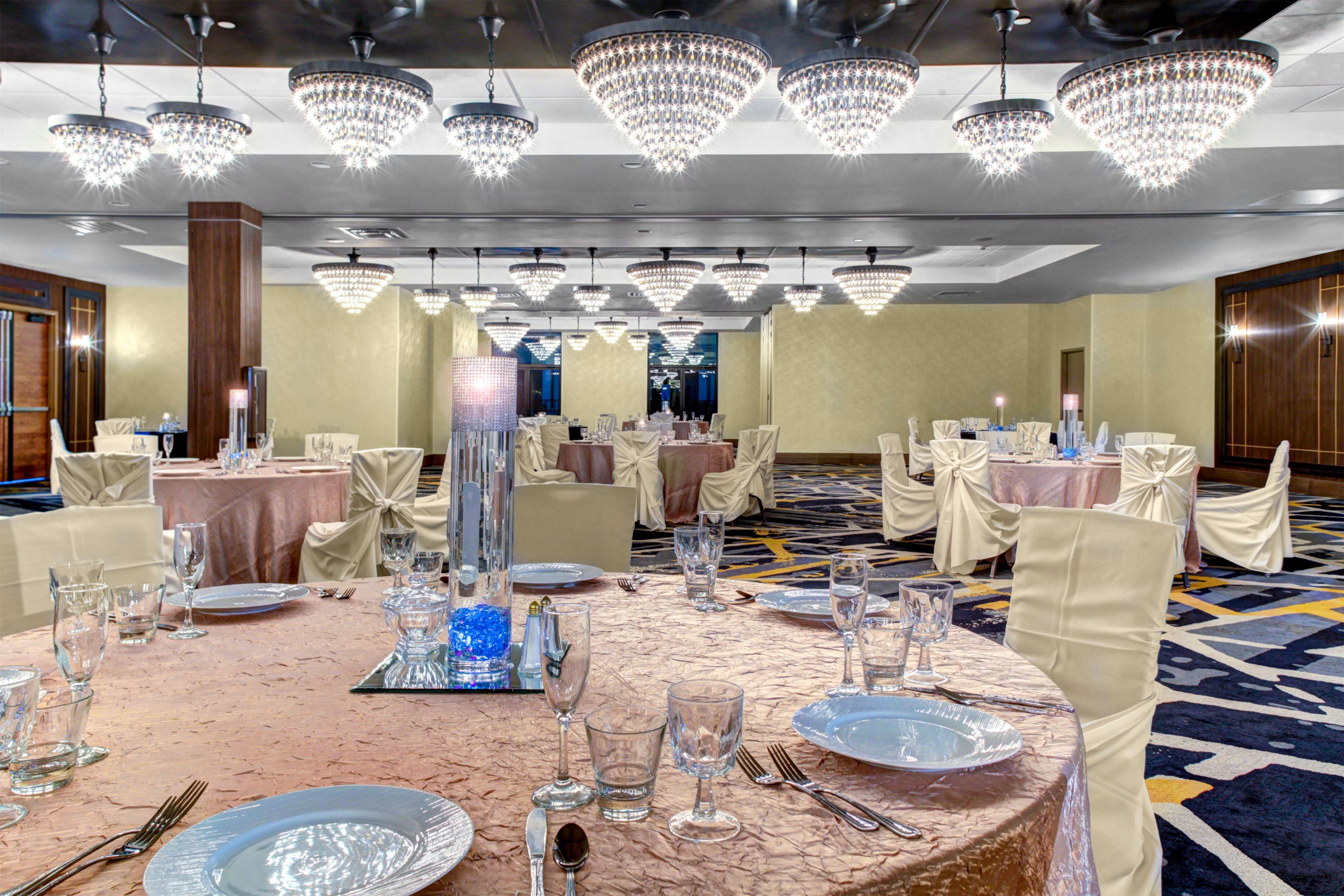 Meeting Room | DoubleTree by Hilton Hotel Arlington DFW South