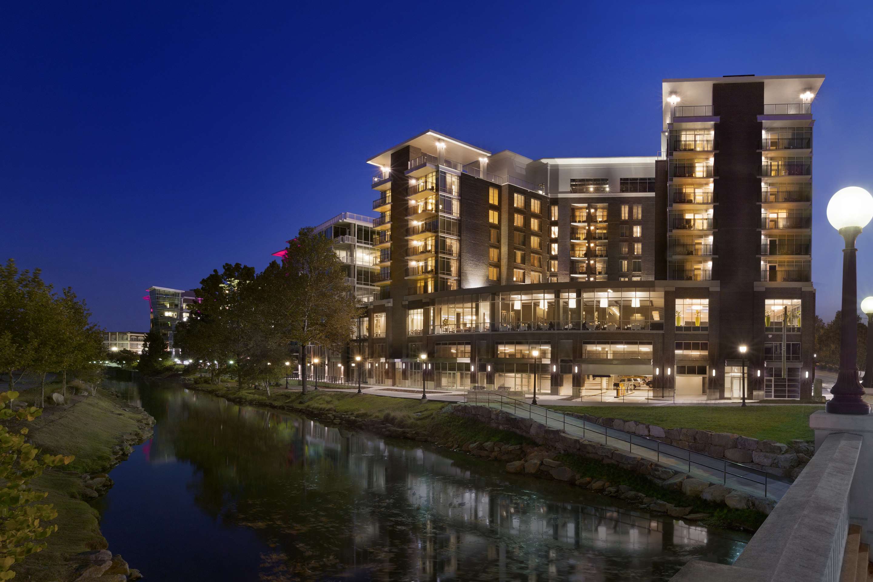Exterior | Embassy Suites by Hilton Greenville Downtown Riverplace