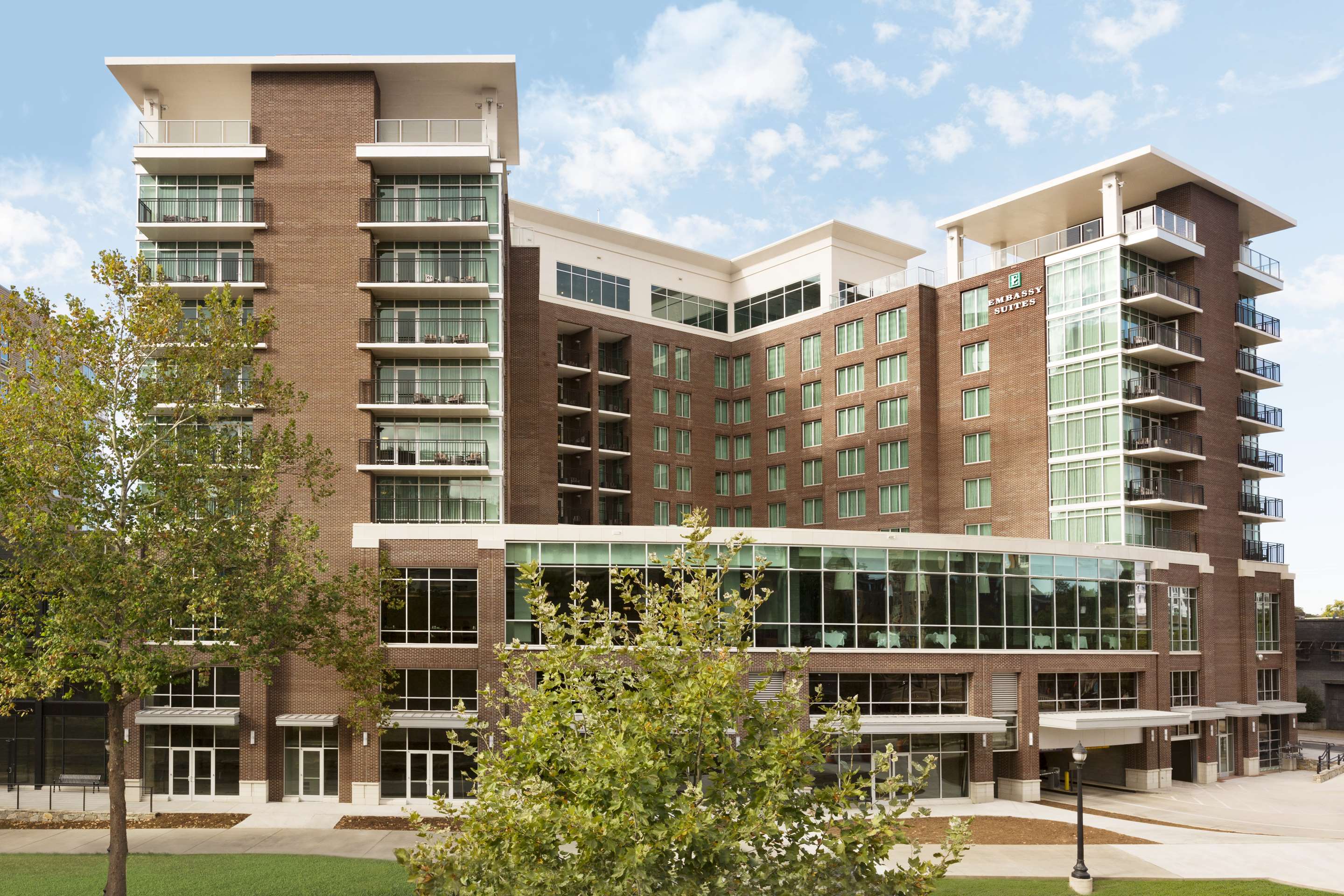 Exterior | Embassy Suites by Hilton Greenville Downtown Riverplace