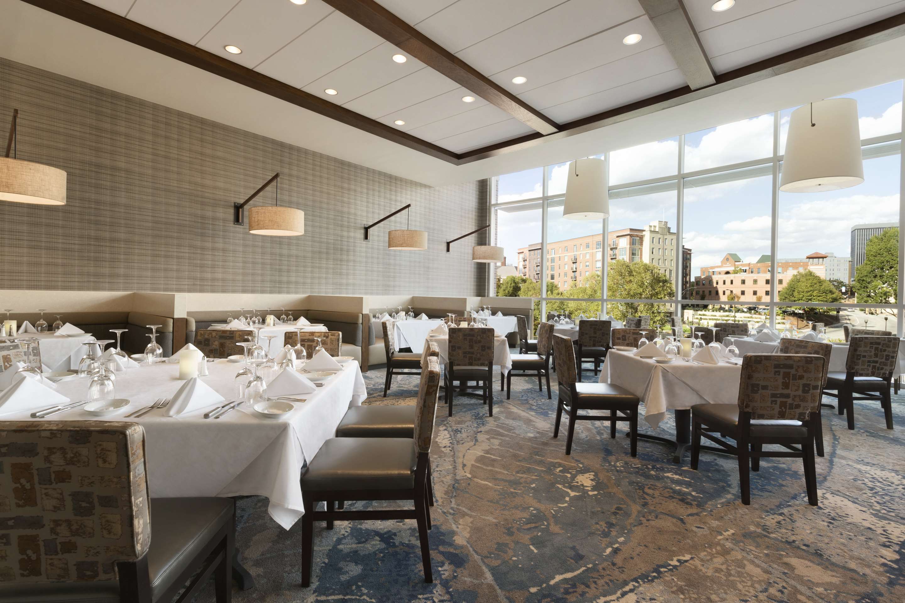 Restaurant | Embassy Suites by Hilton Greenville Downtown Riverplace