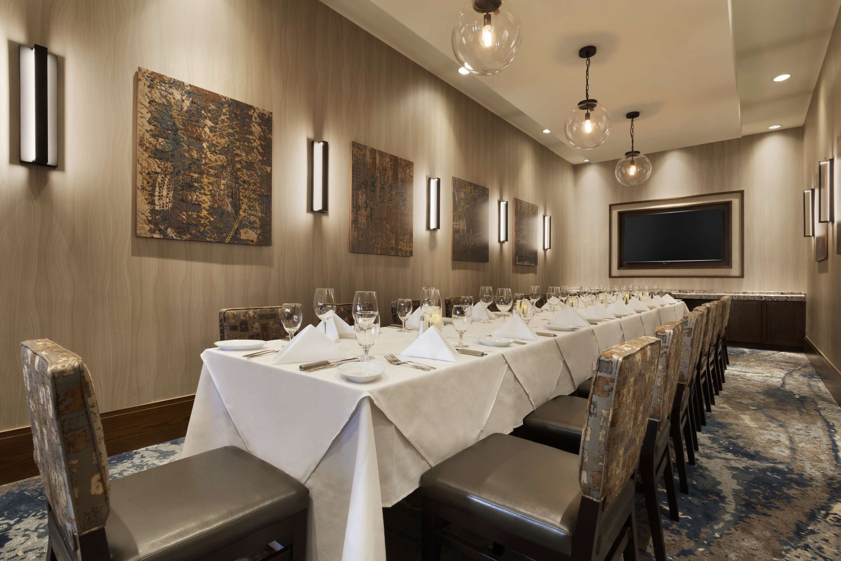 Restaurant | Embassy Suites by Hilton Greenville Downtown Riverplace