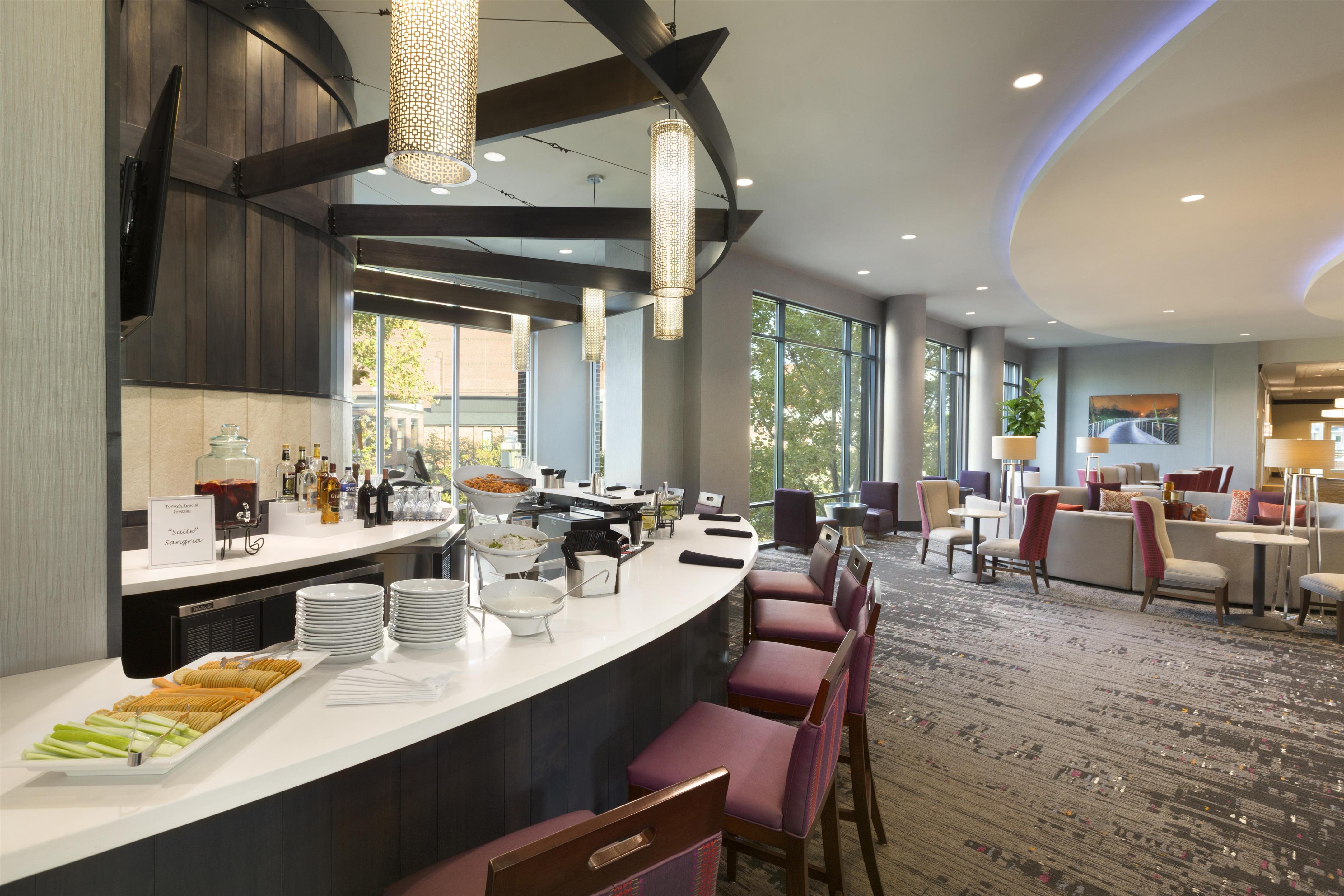Restaurant | Embassy Suites by Hilton Greenville Downtown Riverplace