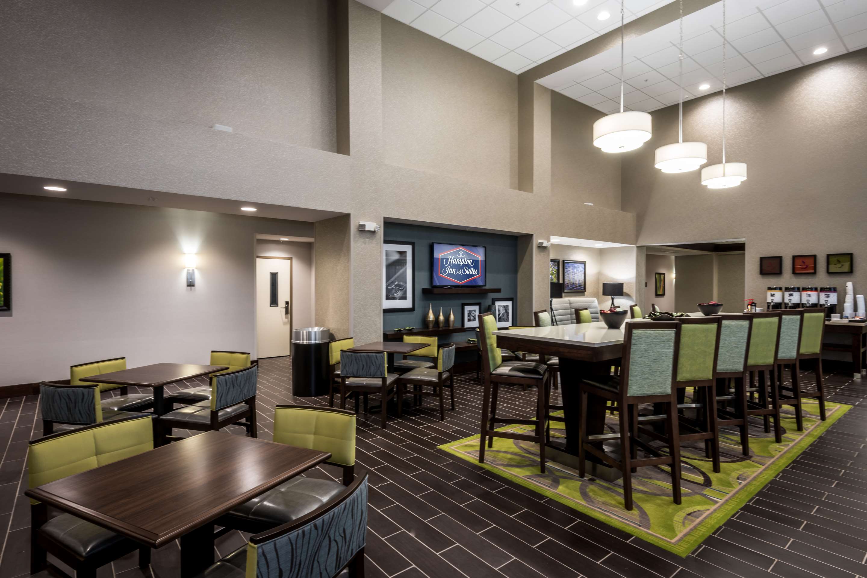 Restaurant | Hampton Inn & Suites Hammond