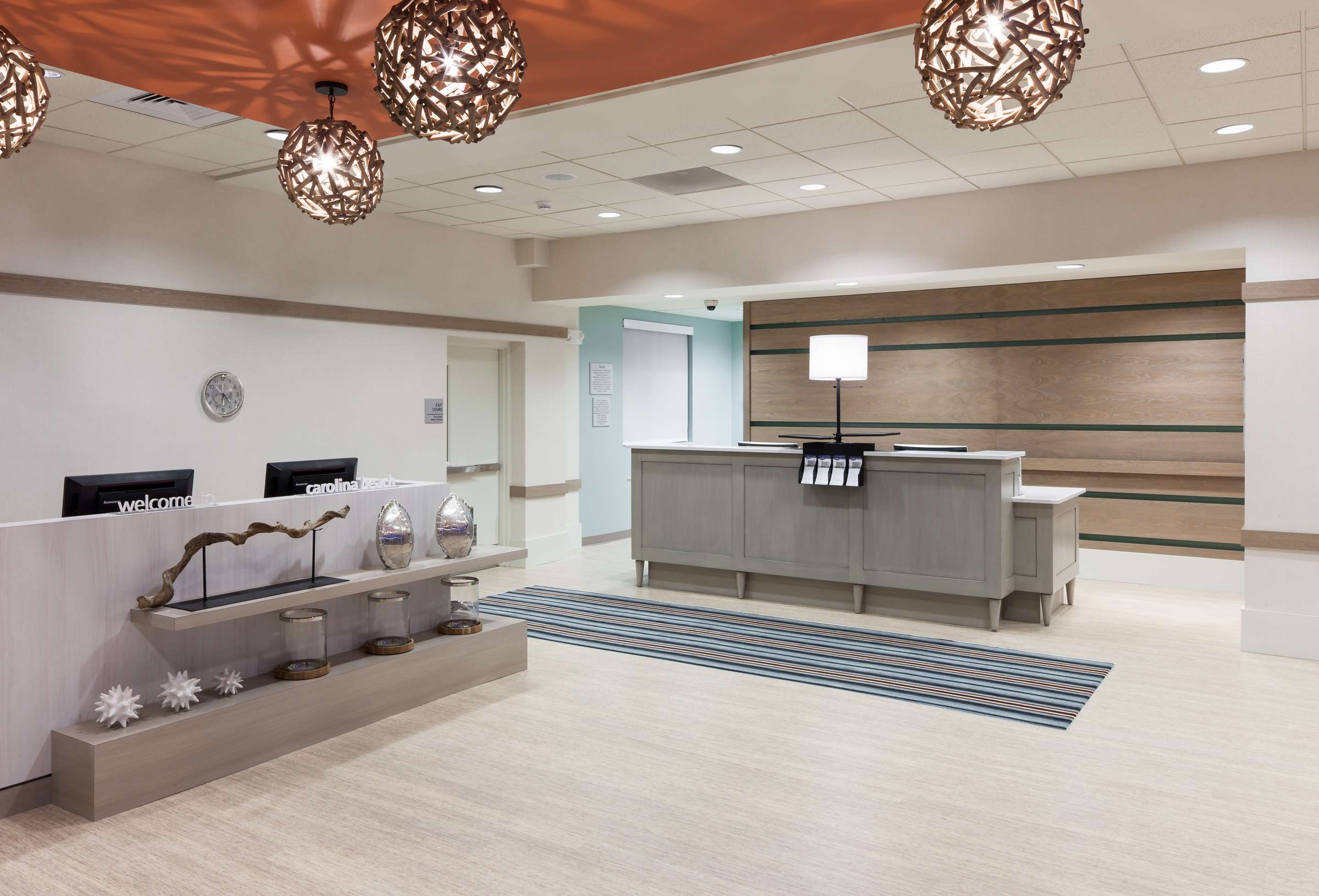 Reception | Hampton Inn & Suites Carolina Beach Oceanfront