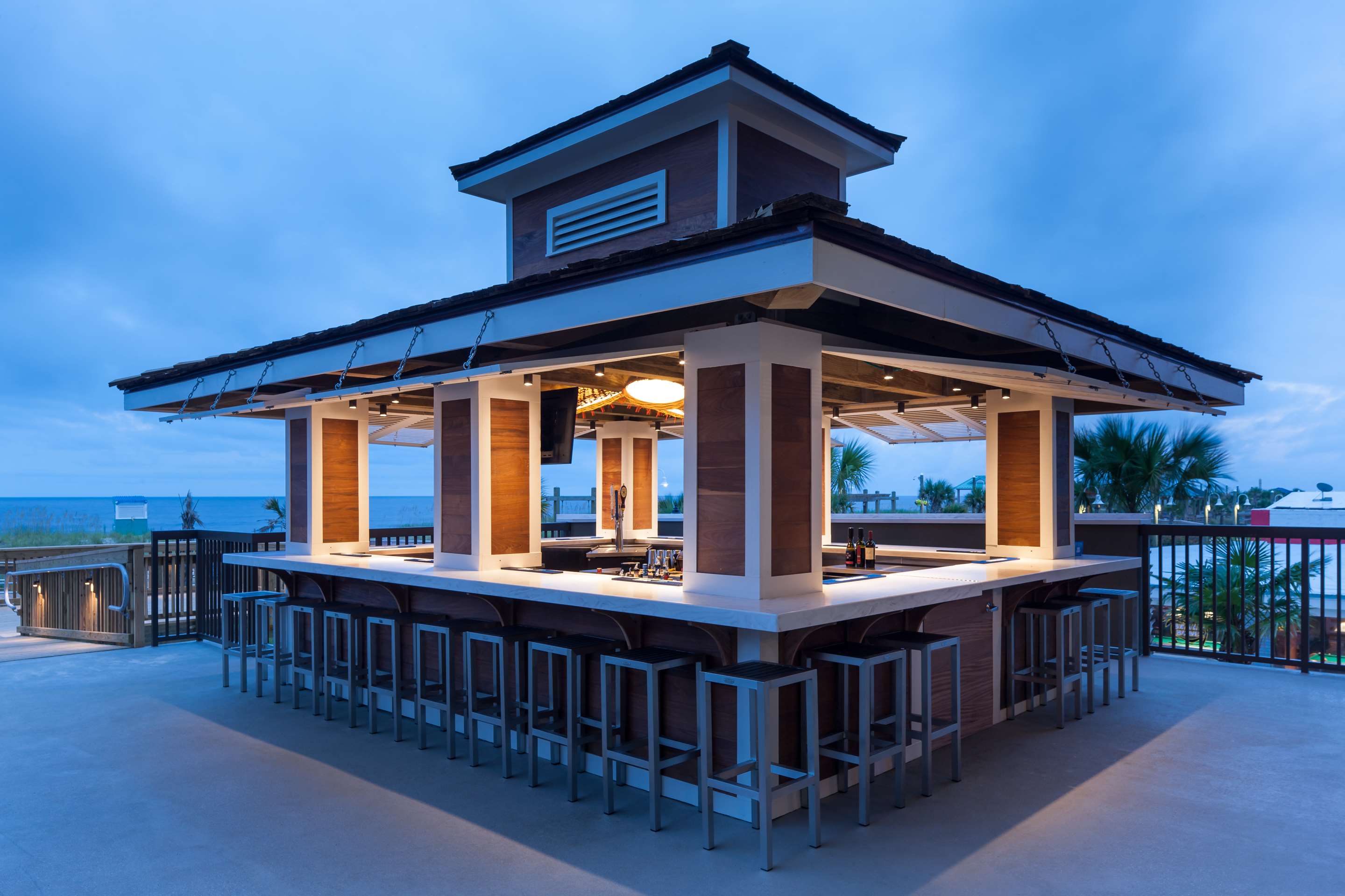 Restaurant | Hampton Inn & Suites Carolina Beach Oceanfront