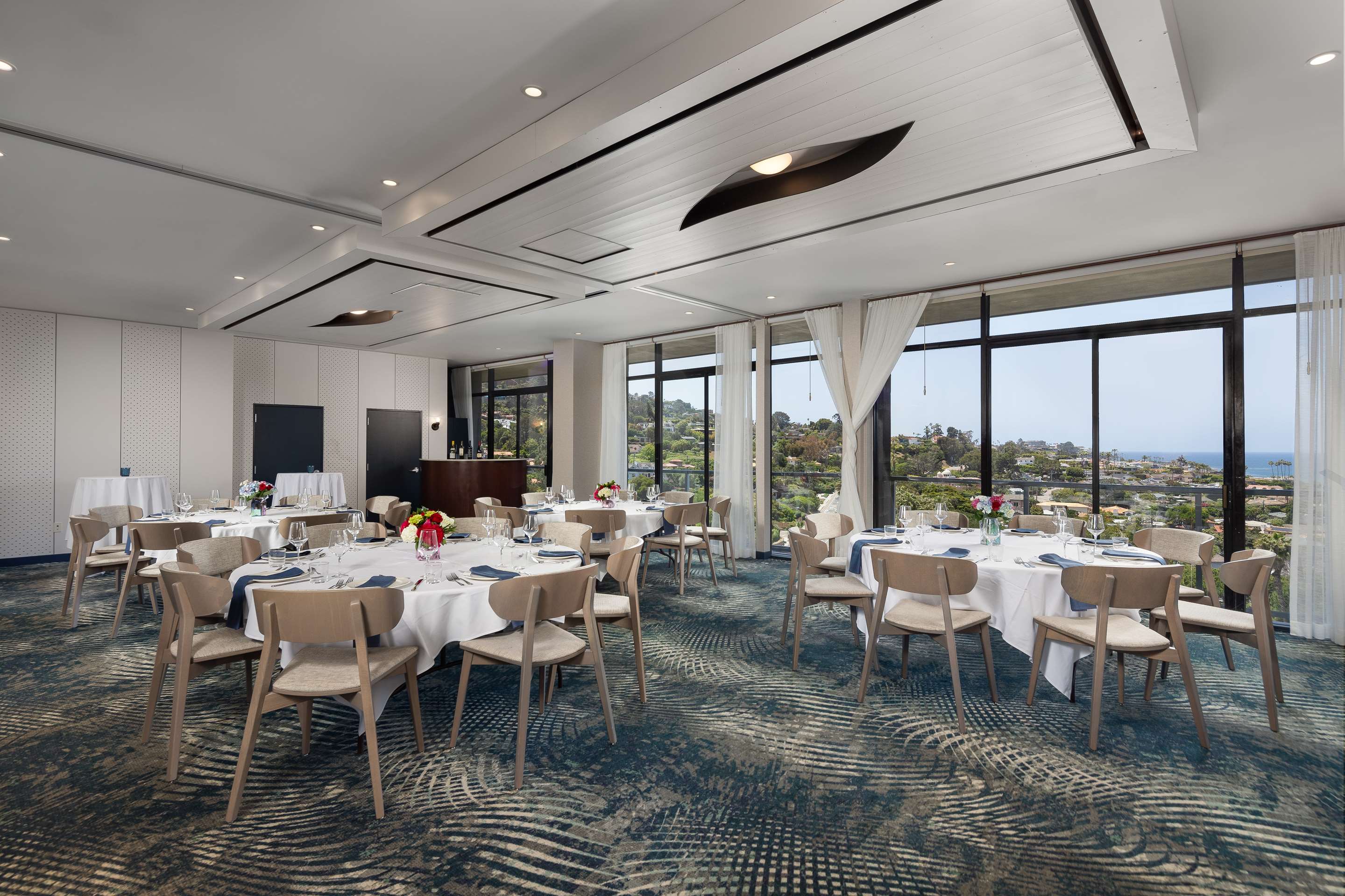 Meeting Room | Hotel La Jolla, Curio Collection by Hilton