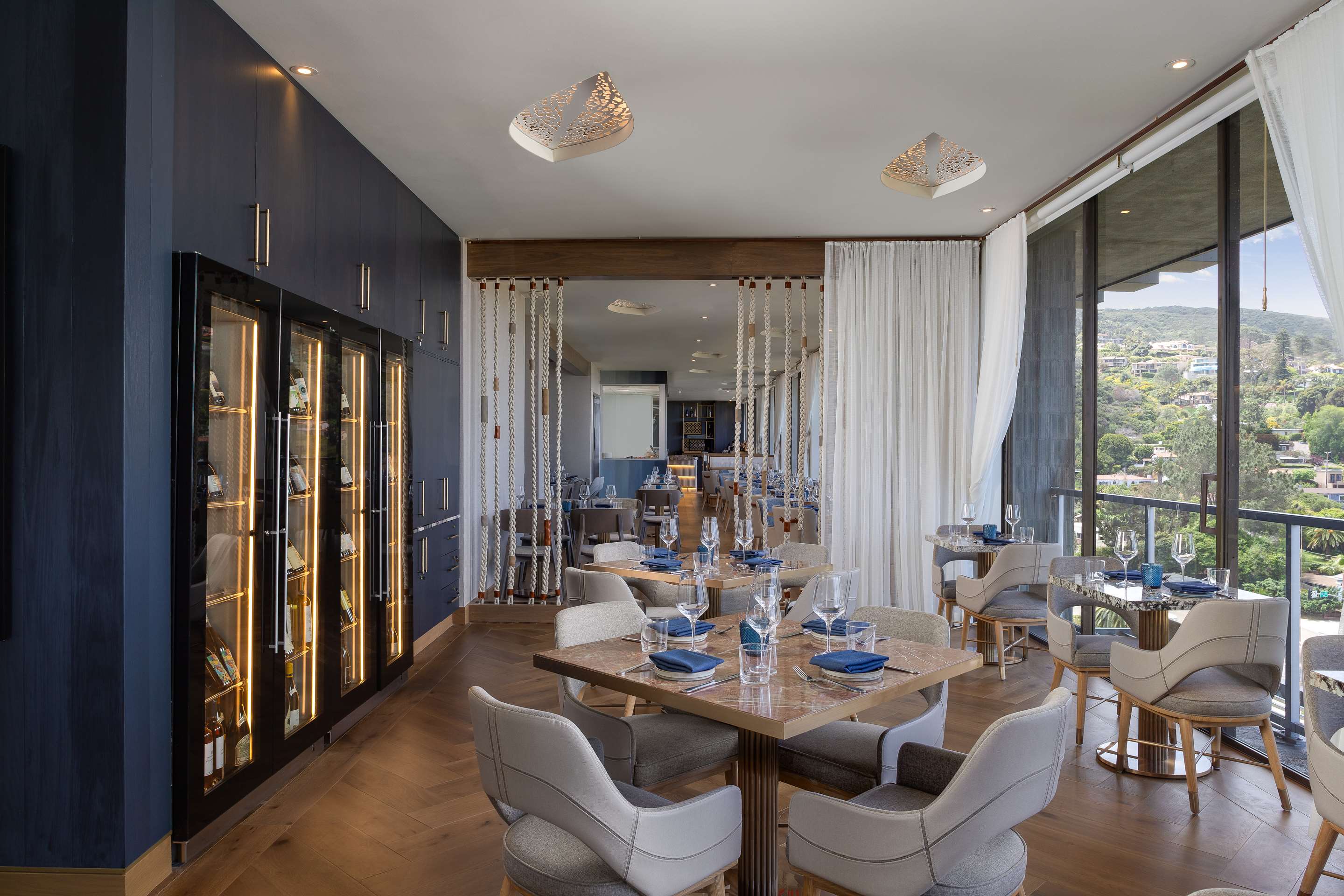 Restaurant | Hotel La Jolla, Curio Collection by Hilton