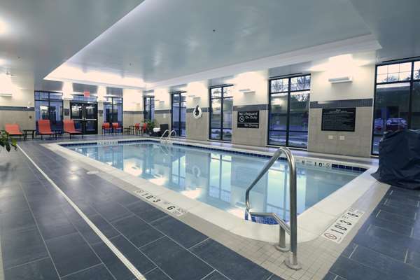 Pool - Hampton Inn & Suites Cazenovia