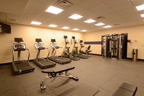 Fitness/ Exercise Room - Hampton Inn & Suites Cazenovia