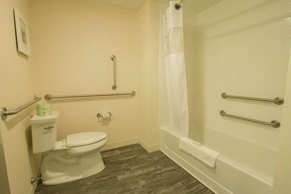  - Hampton Inn & Suites Cazenovia