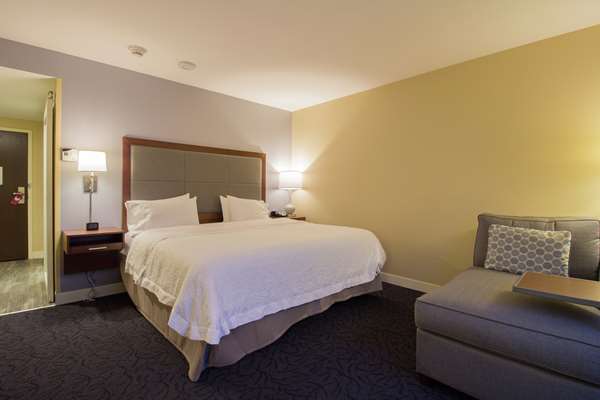  - Hampton Inn & Suites Cazenovia