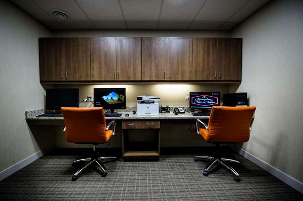 Conference Area - Hampton Inn & Suites Millbrook