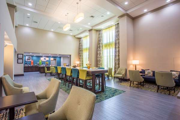 Restaurant - Hampton Inn & Suites Westchester Yonkers