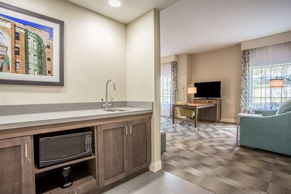  - Hampton Inn & Suites Westchester Yonkers