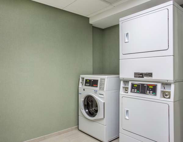  - Hampton Inn & Suites Westchester Yonkers