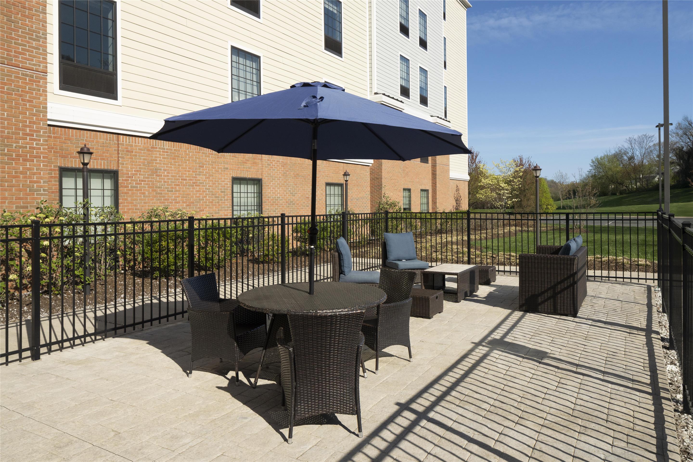 Exterior | Hampton Inn & Suites Yonkers - Westchester