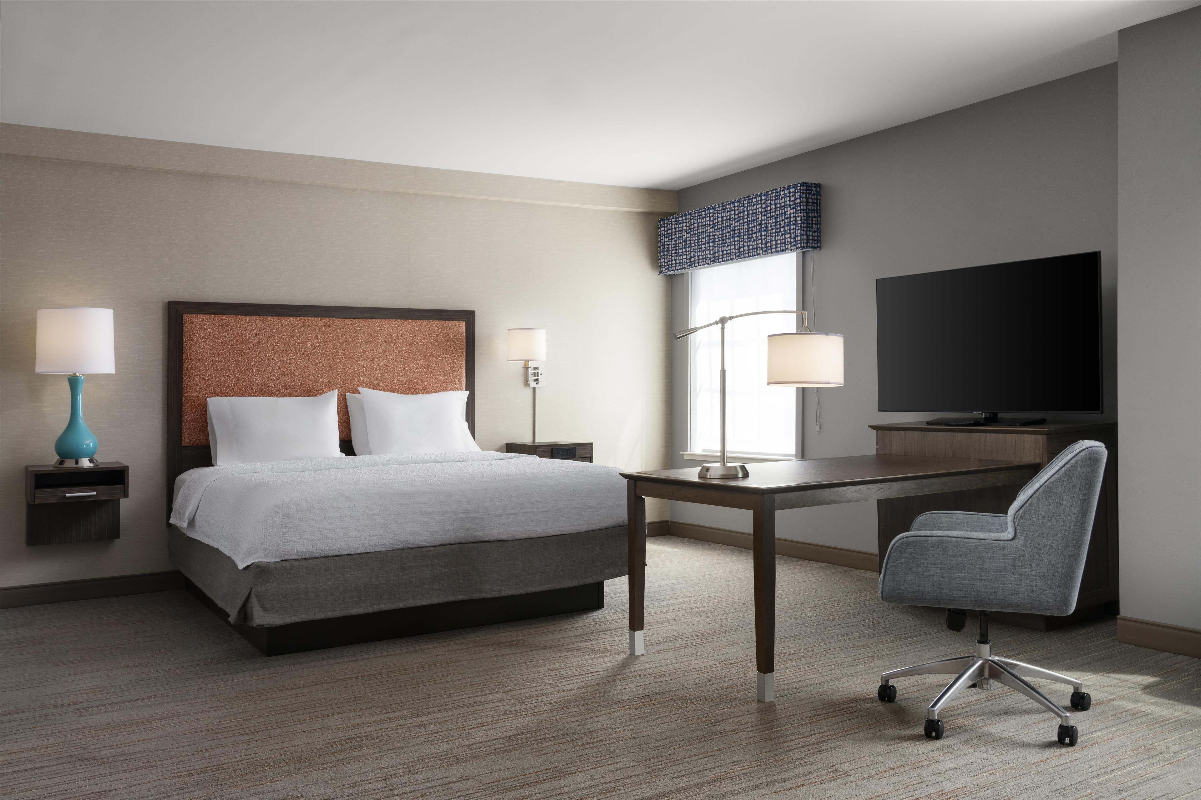 Hampton Inn & Suites by Hilton Yonkers - Westchester Room Type - 1KN STDO MIC FRIDG WTBR NS