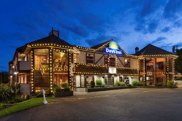 Exterior view - Days Inn Victoria Uptown