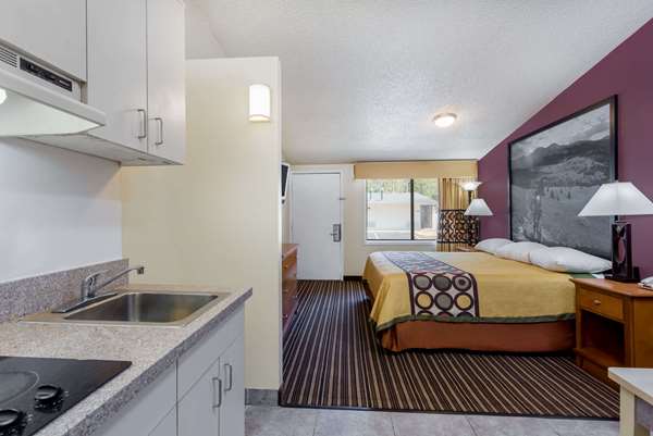 Suite - Super 8 Motel Southern Pines Aberdeen