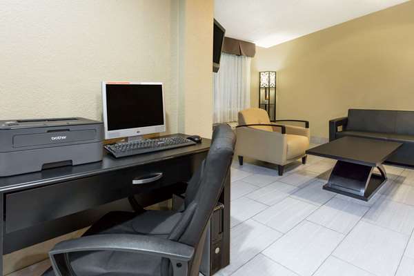 Conference Area - Super 8 Motel Southern Pines Aberdeen