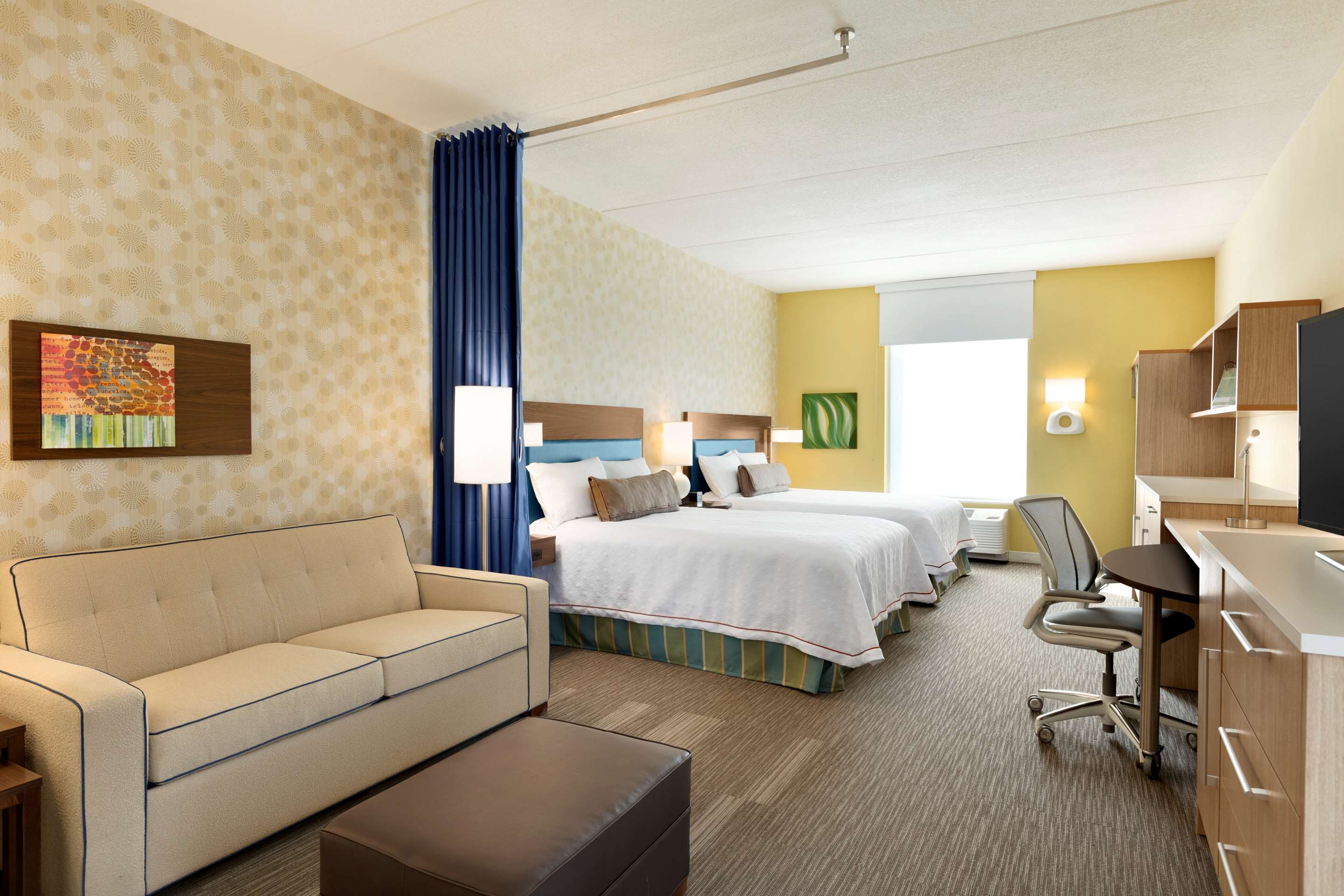 Guest room