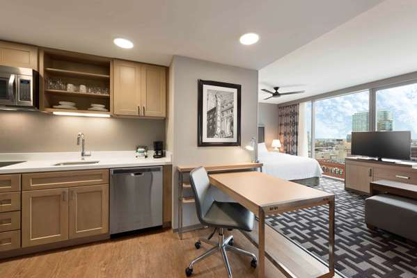  - Homewood Suites by Hilton West Loop Chicago - I-90 & I-94, Exit 51C