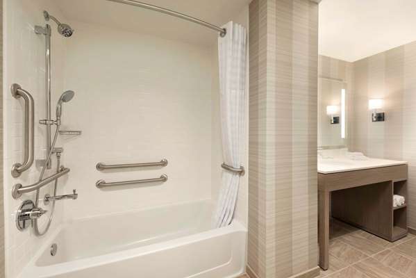  - Homewood Suites by Hilton West Loop Chicago - I-90 & I-94, Exit 51C