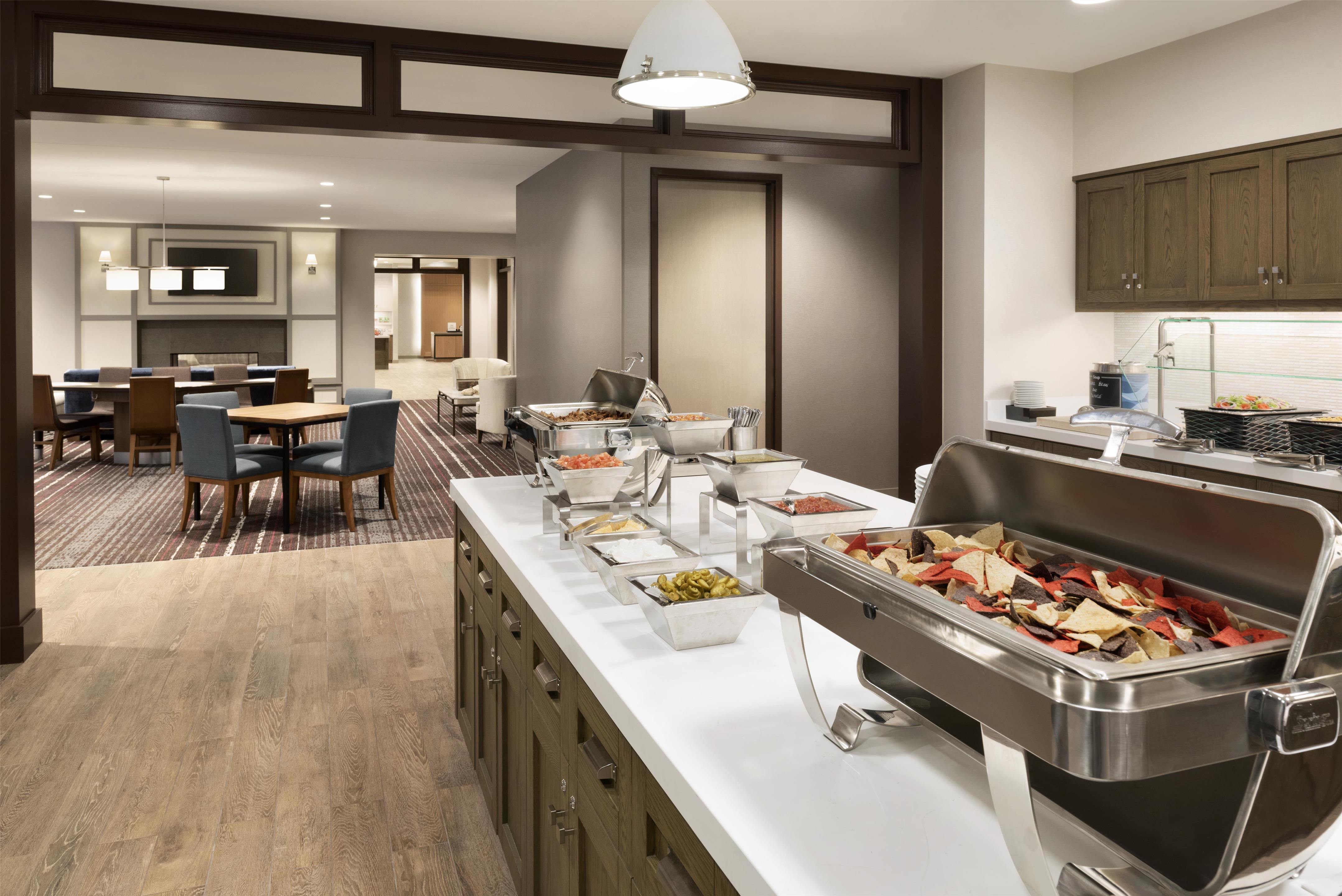 Restaurant | Homewood Suites by Hilton Chicago Downtown West Loop