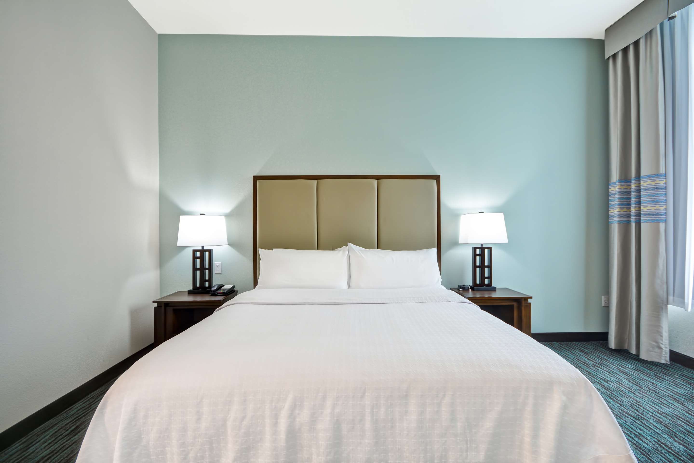 1 King Bed Studio Suite Oceanview