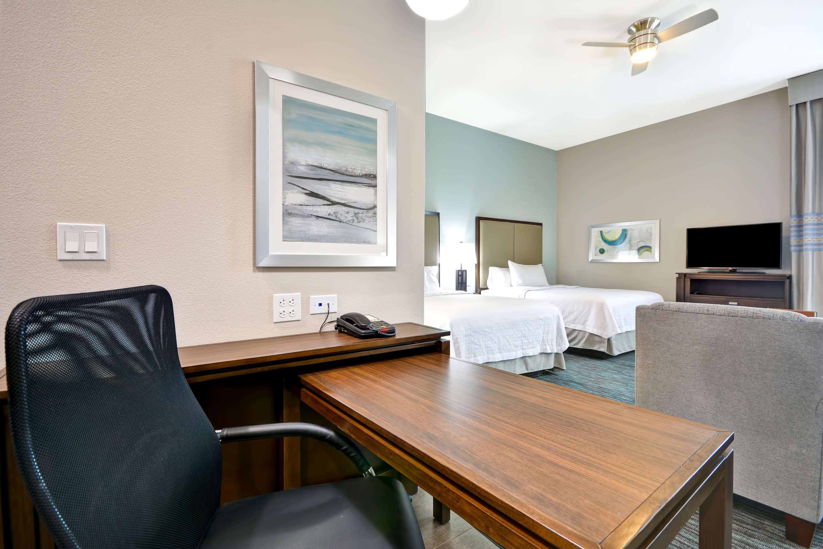 Guest room