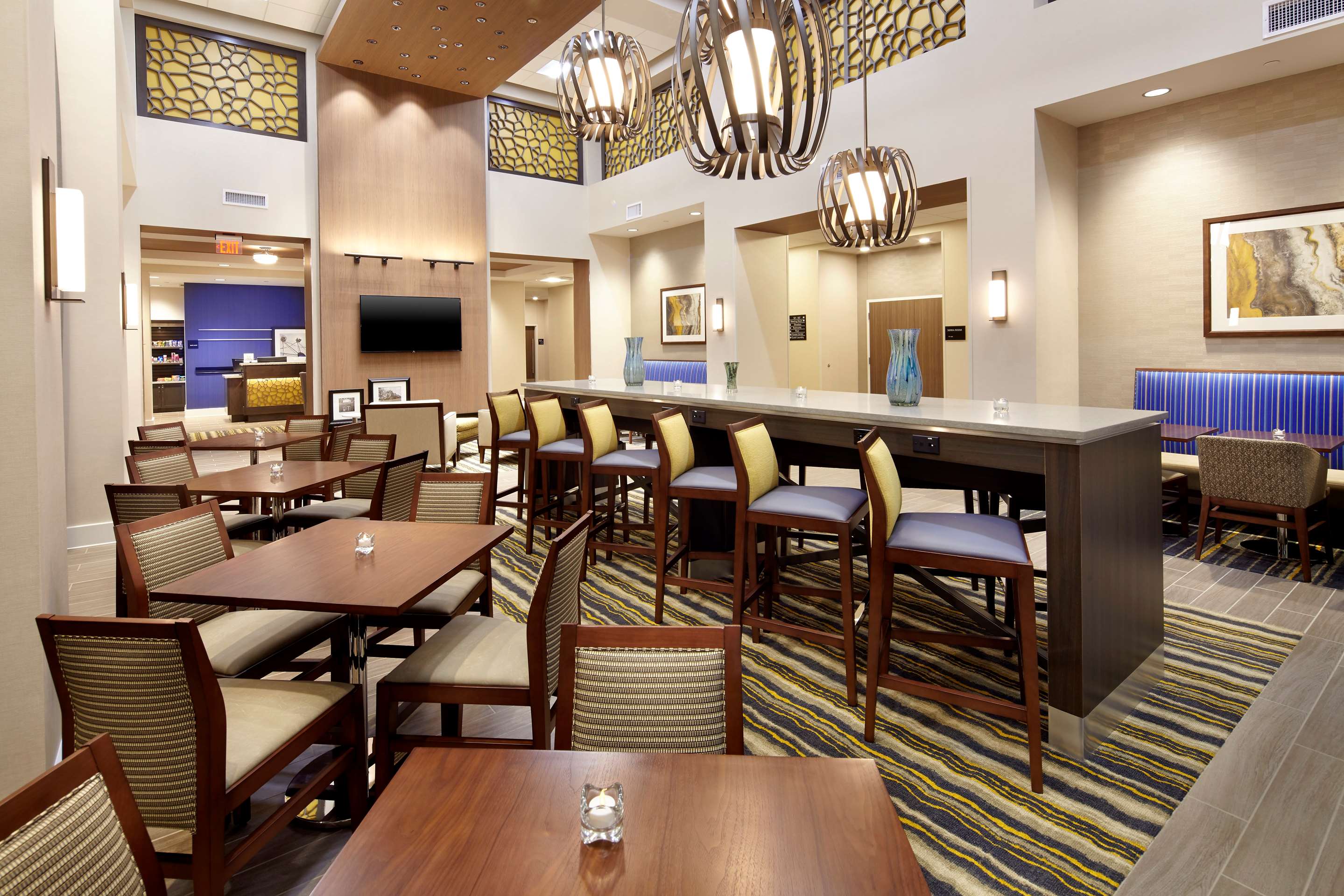Reception | Hampton Inn & Suites Pittsburgh Airport South–Settlers Ridge