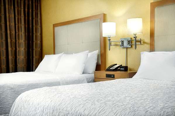  - Hampton Inn & Suites Airport South Pittsburgh - I-376, Exit 61