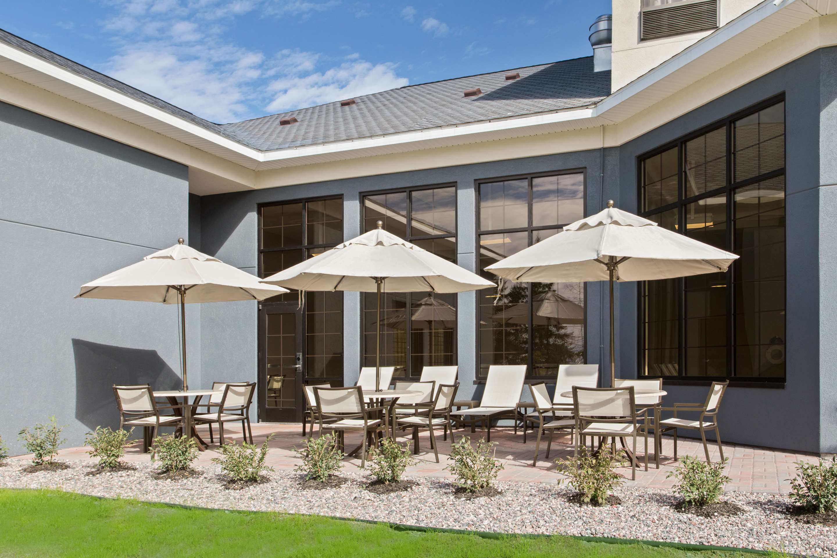 Exterior | Hampton Inn Sault Ste Marie