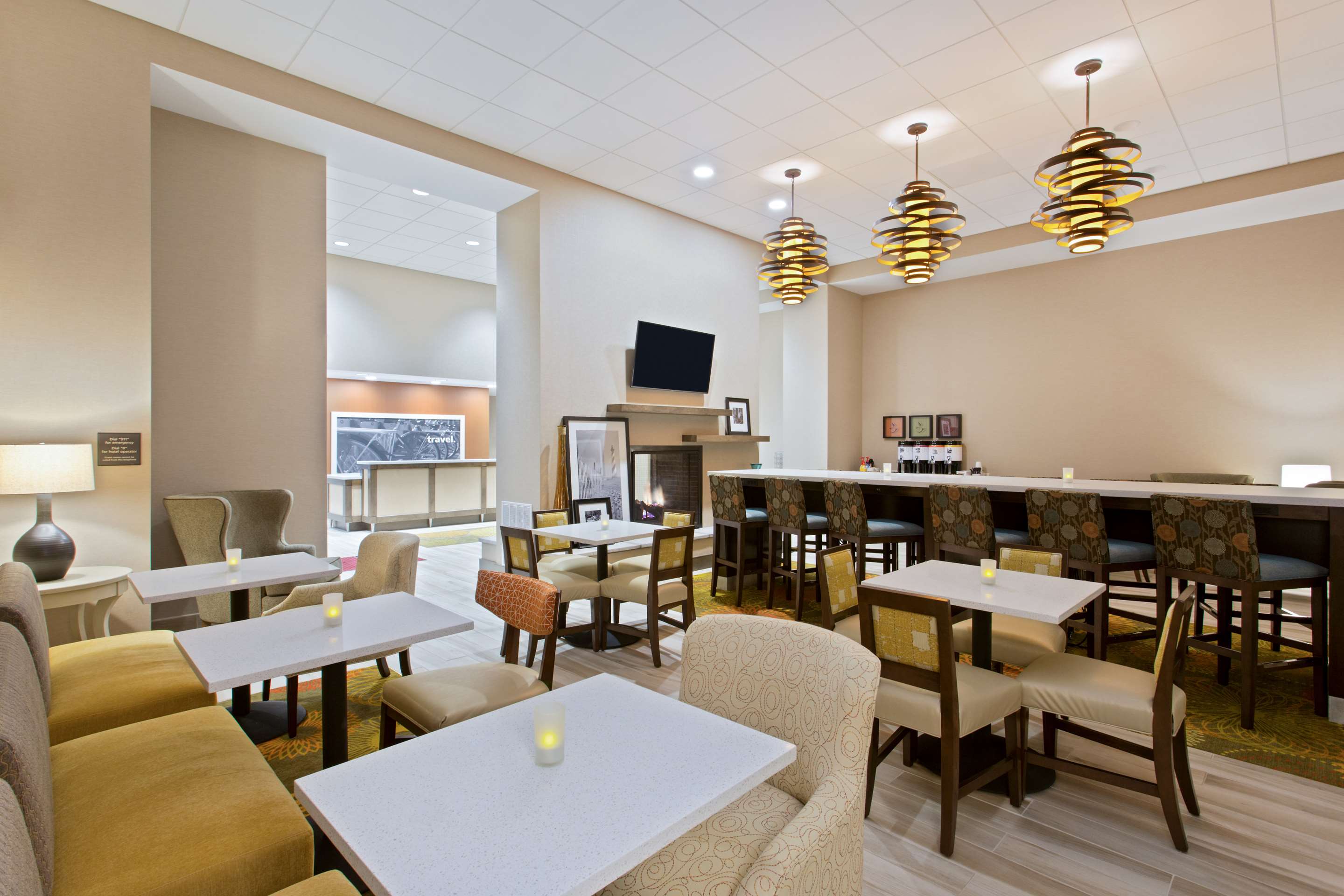 Reception | Hampton Inn Sault Ste Marie