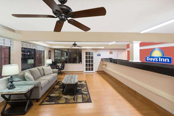  - Days Inn University College Station