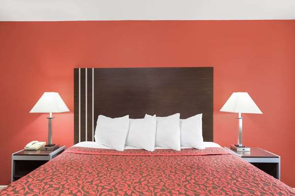  - Days Inn University College Station