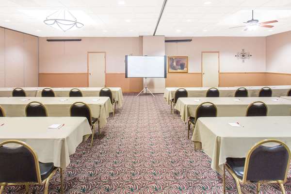  - Ramada Elko Hotel & Casino